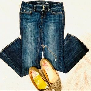 ‼️⚠️FINAL SALE American Eagle Size 2 Short  Jeans